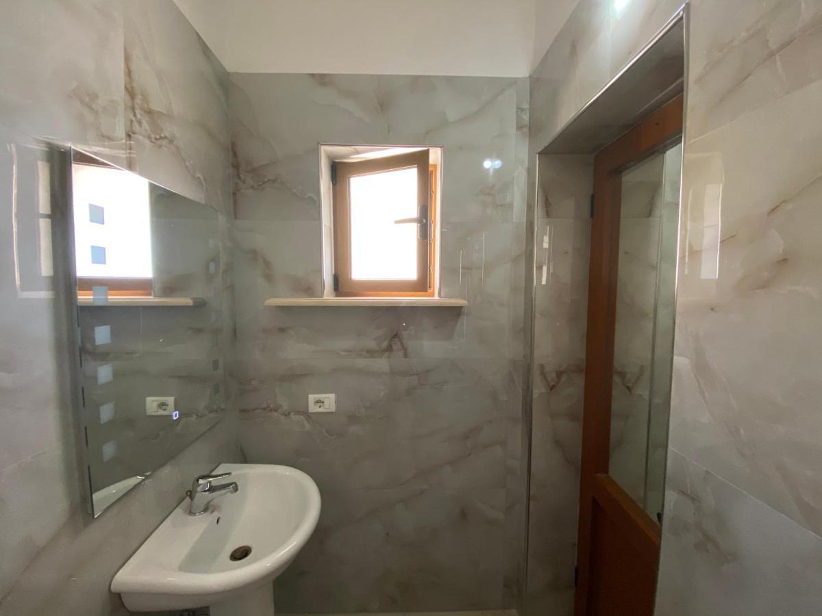 Lionel Appartement *